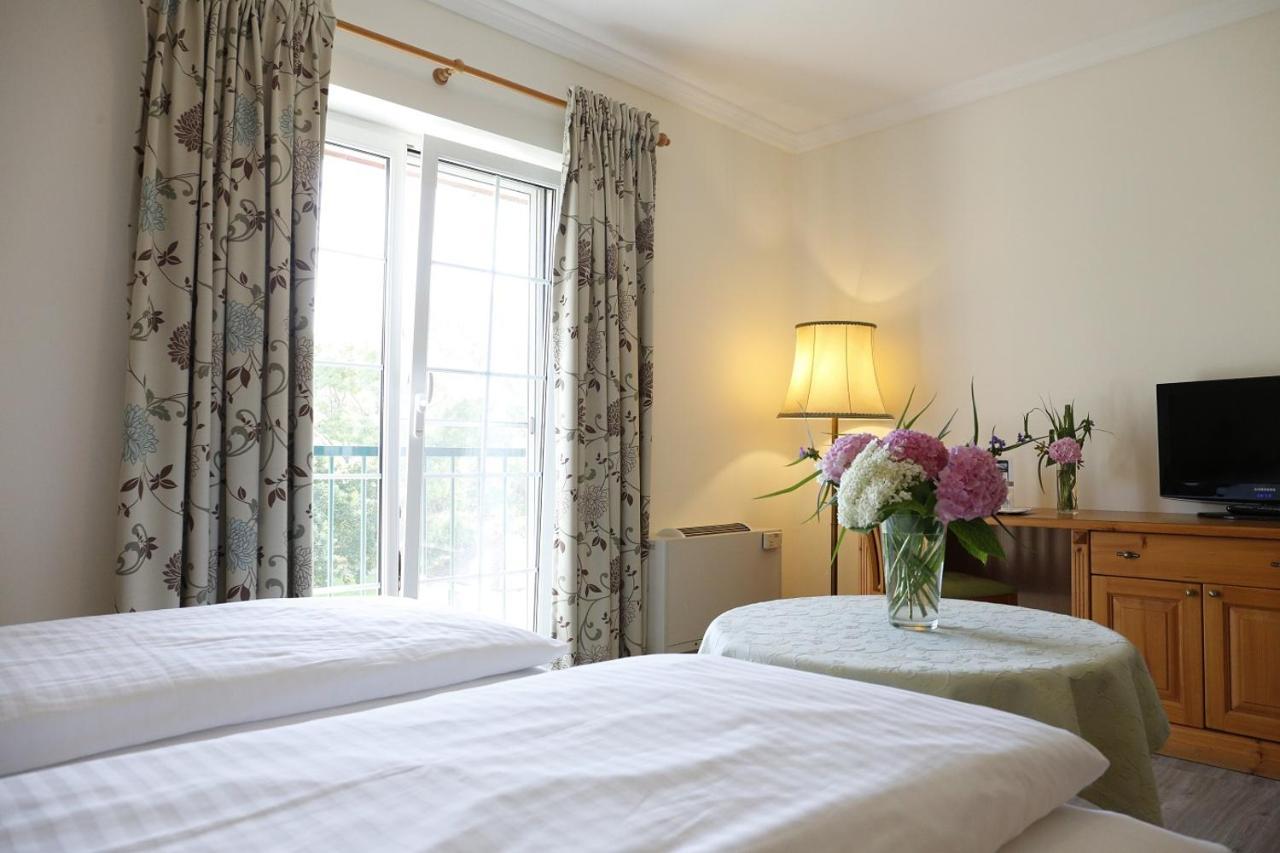 Birkenhof Gols - B & B - Wohlfuehl Hotel Mit Wochenend-Restaurant Екстериор снимка