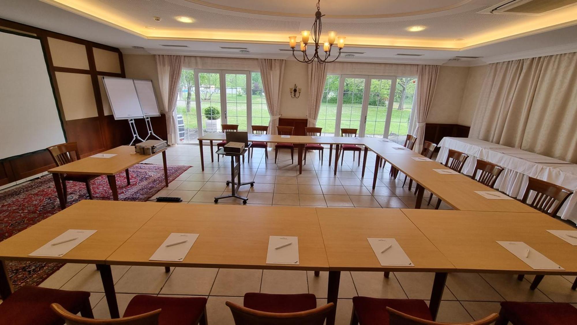 Birkenhof Gols - B & B - Wohlfuehl Hotel Mit Wochenend-Restaurant Екстериор снимка