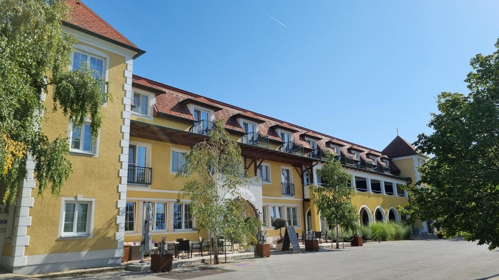 Birkenhof Gols - B & B - Wohlfuehl Hotel Mit Wochenend-Restaurant Екстериор снимка