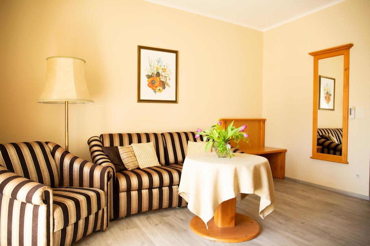 Birkenhof Gols - B & B - Wohlfuehl Hotel Mit Wochenend-Restaurant Екстериор снимка