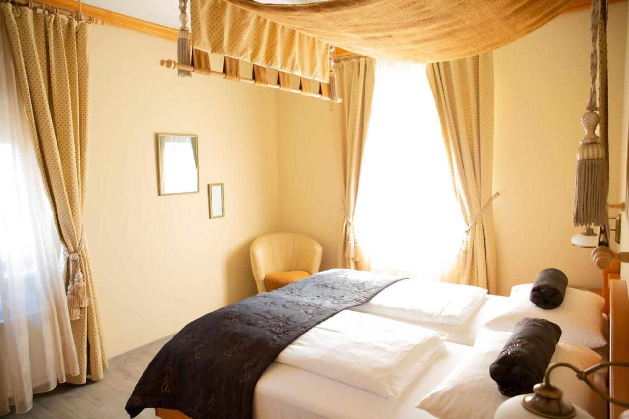 Birkenhof Gols - B & B - Wohlfuehl Hotel Mit Wochenend-Restaurant Екстериор снимка